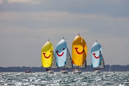 02 08 2010 - Cowes (UK, IOW) - The 1851 Cup -  BMW ORACLE Racing - Training Day.