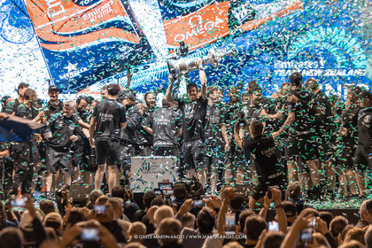19 10 2024, Barcelona (ESP), Louis Vuitton 37th America's Cup, Final Match, Race Day 6 , Prizegiving