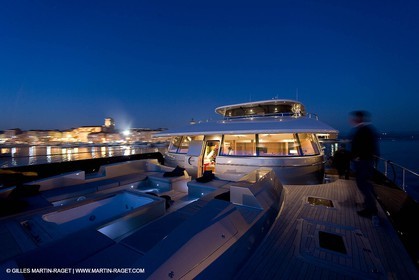 08 02 2008 - La Ciotat (FRA, 13)- Motor Yacht catamaran Bradley (Vaton design, H2X built)