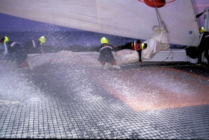 Orange 1 - Trophée Jules Verne 2002