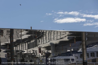 04 02 2013 - Marseille (FRA,13) - Renovation du Quai de la Fraternité (Vieux Port), pose de l'ombrière