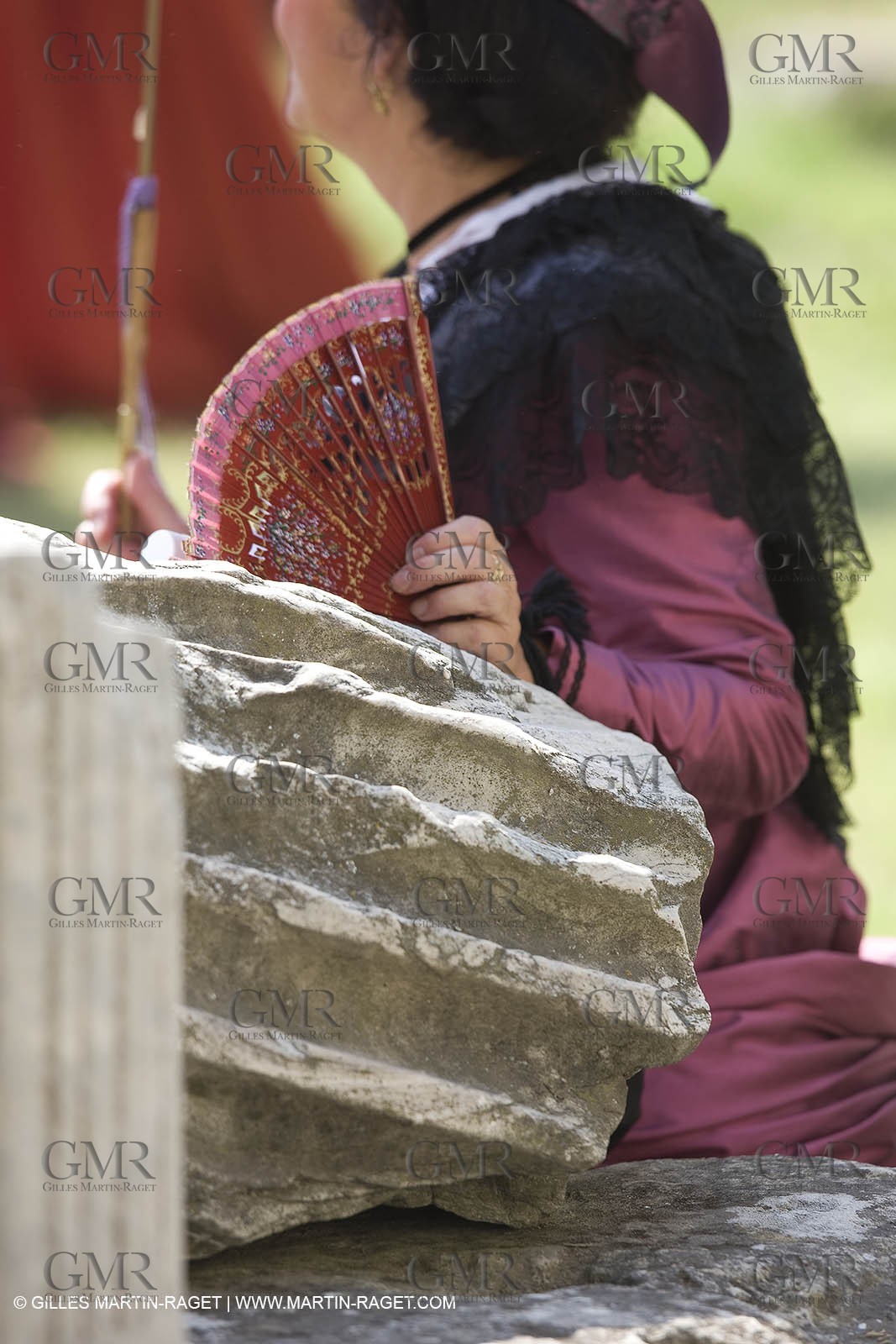 06 07 08 - Arles (FRA, 13) - Traditional costume of Arles fest