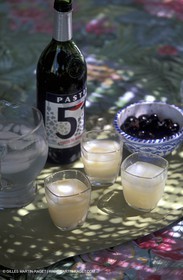 Pastis et olives