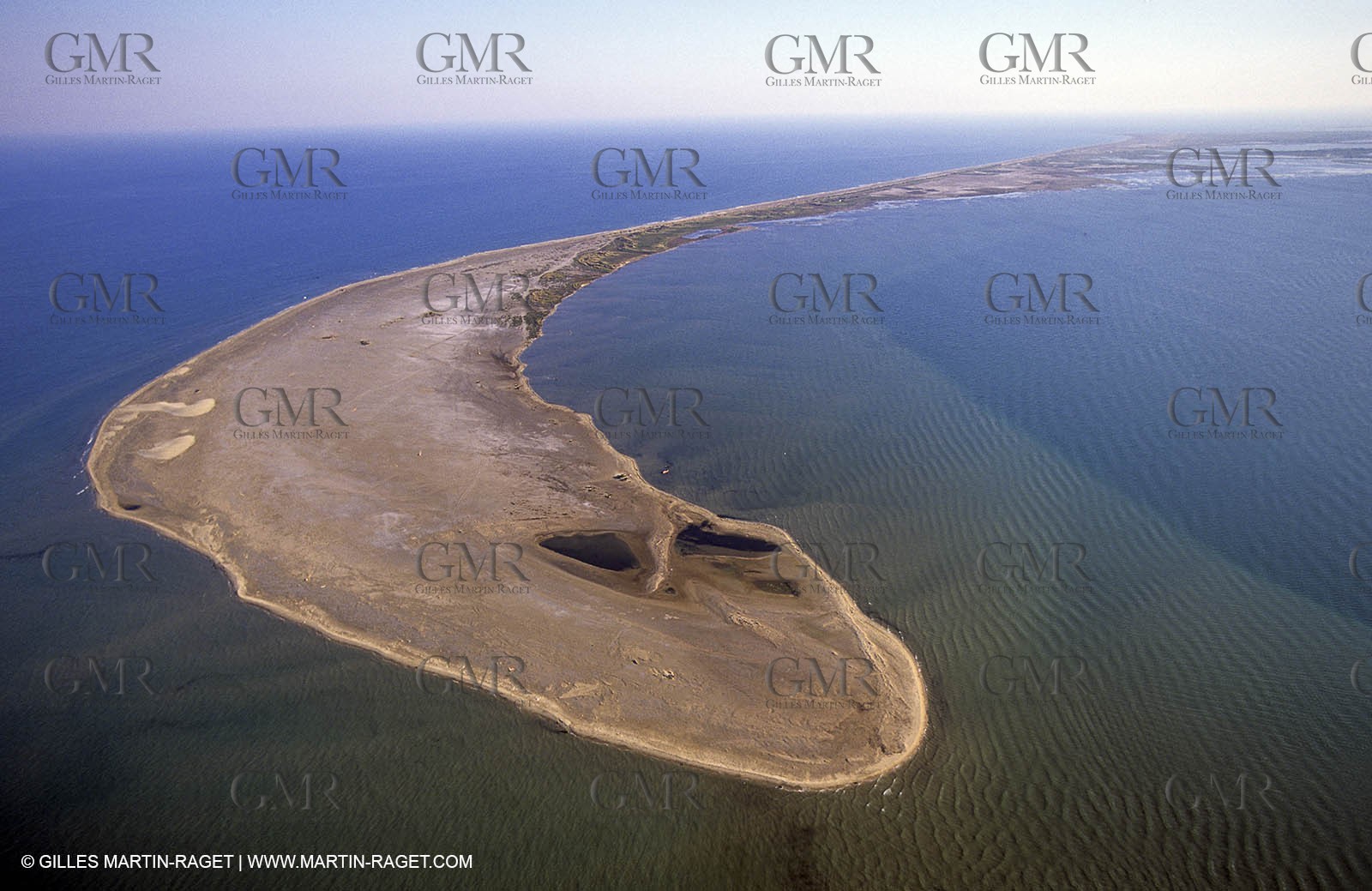 Gracieuse laguna, Rhone river mouth, fos gulf