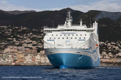 18 12 2011 - Bastia (FRA, Corse) - Armement La Meridionale - le Piana