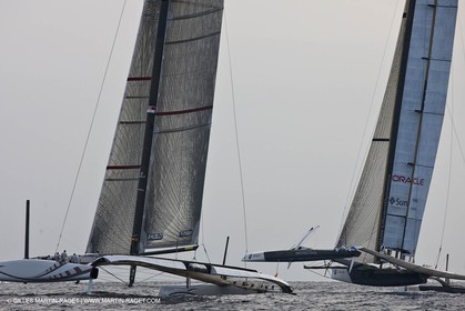 14 02 2010 - Valencia (ESP) - 33rd America's Cup - BMW ORACLE Racing - Race 2