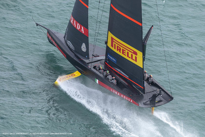 10 12 2020 - Auckland (NZL) - 36th America's Cup - Practice Sessions - Day 2 -Luna Rossa Prada Pirelli Team