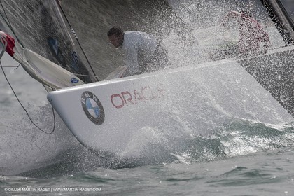 01 02 2009 - Auckland (NZL) -  Louis Vuitton Pacific Series -  Racing Day 4 - Round Robin 2 - BMW ORACLE RAcing Vs Pataugas by K-Challenge