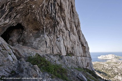 18 04 2009 - Marseille (FRA, 13) - Les Calanques - St Michel d'Eau douce cave