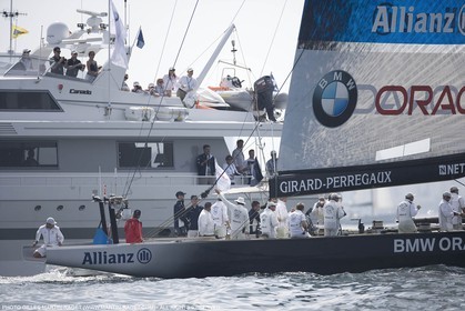 21 04 2007-Valencia (Spain)- 32nd America's Cup - Louis Vuitton Cup - RR1 - DAY 6 - BMW ORACLE Racing