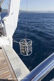 11 09 2014 - la Ciotat (FRA,13) - onboar Al Azzizi, oceanographic research ship buit by H2X boat yard, measure devices manipuation