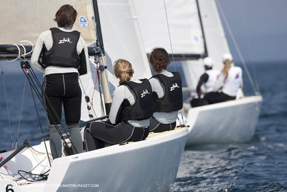 20 04 2010 - Hyères (FRA,83) - SOF 2010 - Zhik Team - women Match Racing - Leroy Pruvot  Bertrand