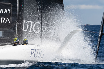 AC37_1005_GMR_3786.jpg