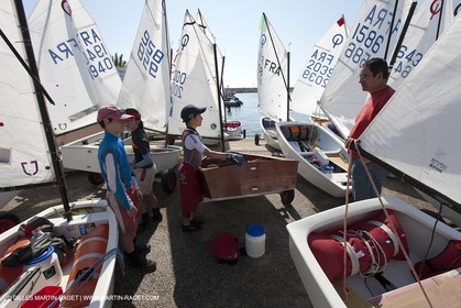 24 05 2010 - Hyères (FRA,83) - Optimist en bois