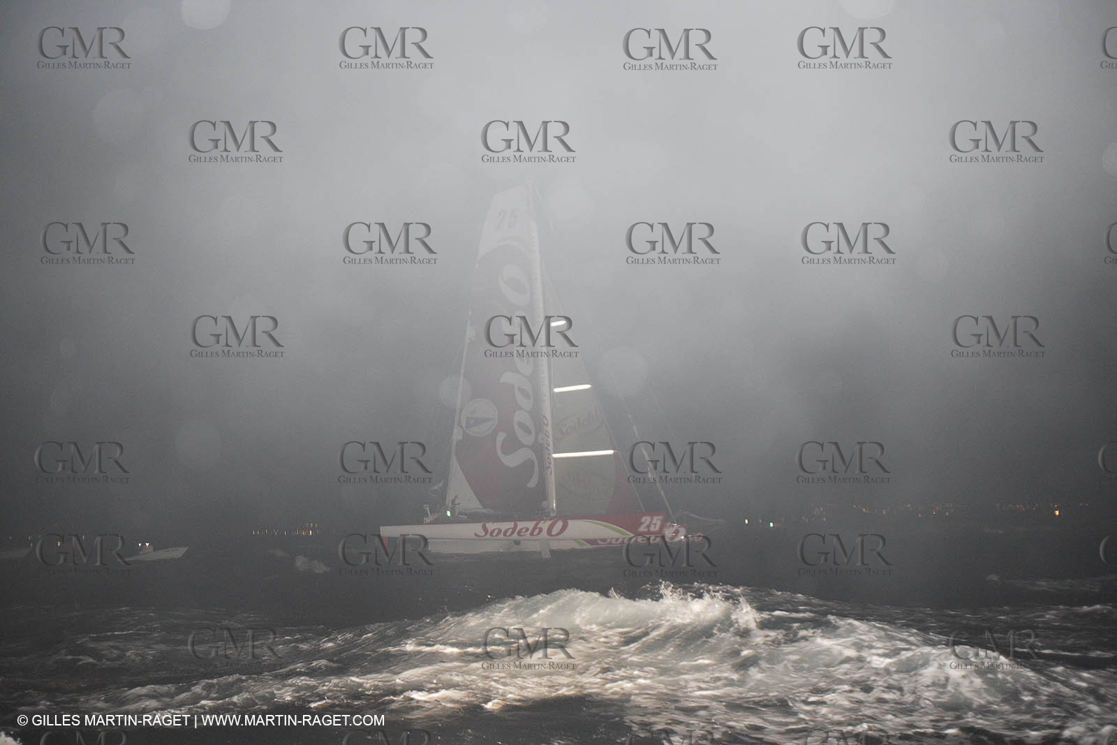 06 11 2006 - Pointe à Pitre Guadelupe (FRA) - Route du Rhum 2006 arrival - Thomas Coville (Sodebo)