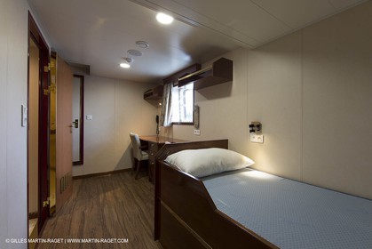 Al Azizi oficial launchat the Mucem museum - H2X boatyard - Oceanographic research ship - Marseille (FRA,13) - 27 05 2014