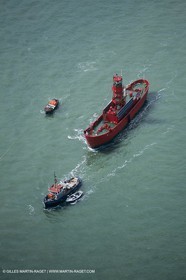 Monde maritime, opérations porturaires, ports, manoeuvres, marine world, harbour operations, maritime shipping,