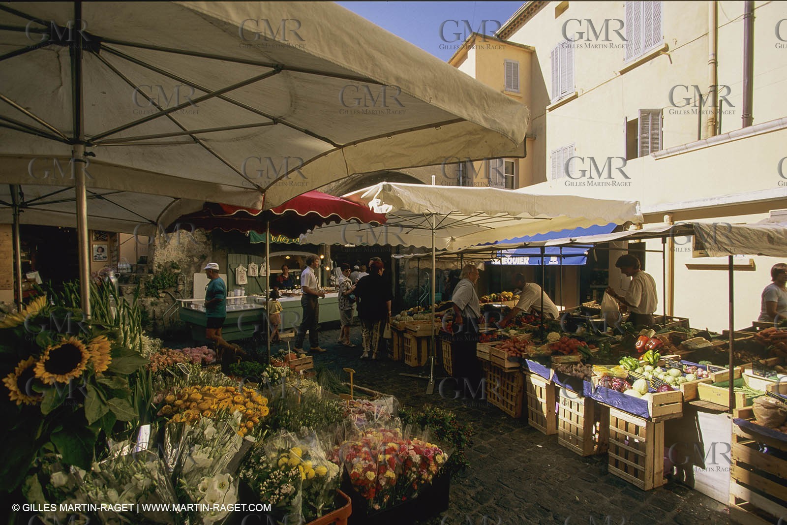 France, Provence, Marchés en plein air   Flee markets