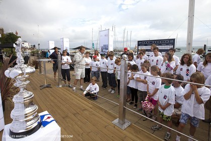 03 08 2010 - Cowes (UK, IOW) - The 1851 Cup -  BMW ORACLE Racing - Day 1.