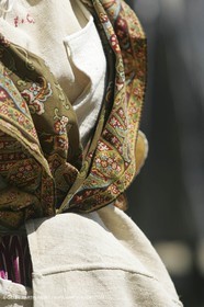 May 2004 - La Tour d'Aigues (FRA, 84) - Old costumes for women of the South exhibition