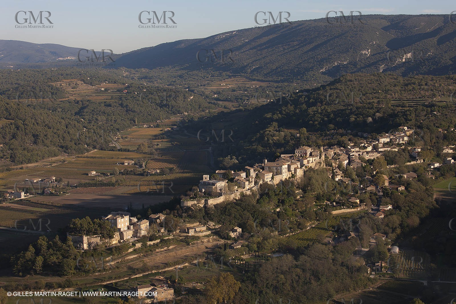 29 10 2012 - Ménerbes (FRA,84) - Luberon as seen from above