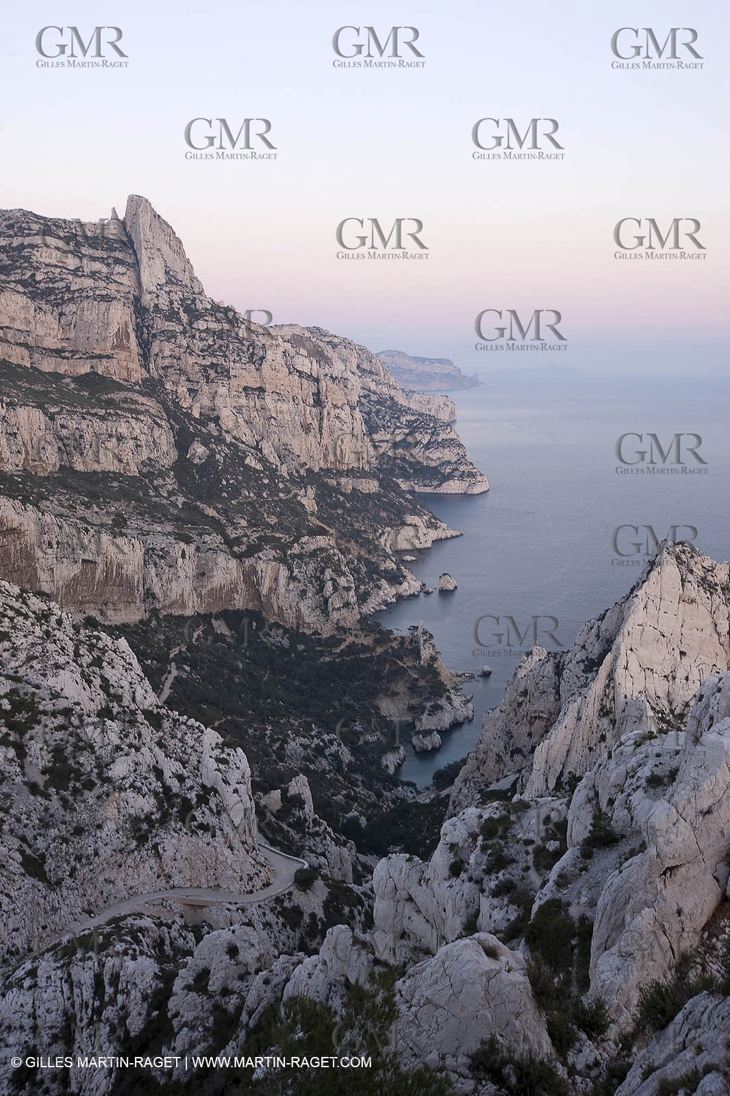 22 03 2009 - Marseille (FRA, 13) - Les Calanques - Panorama as seen from le Belvédère de sugiton