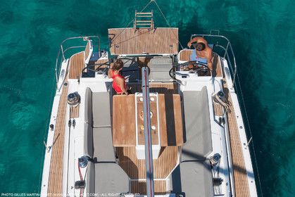 28 08 2016, Hyères (FRA,83), Chantier Jeanneau, Jeanneau Yacht 51