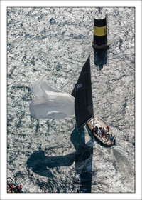 Produit : Tirage photo réalisé par nos soins sur imprimante jet d'encre professionnelle Epson à partir de 8 encres ultrachrome inaltérables (label Digigraphie).Formats au choix :. 30x40 cm. 50x70 cm. 80x120 cm.Choix des papiers :. Papier standard brillant 250 gr., filet noir, marge blanche, tirage non signé. Papier haut de gamme satiné 290 gr. filet noir, marge blanche, tirage vérifié et signé par l'auteur.. Autres supports (canvas, acrylique, dibond) sur demandeConditionnement : tube cylindrique renforcé.Options pour l'expédition :. colissimo + dépôt boîte aux lettres (France uniquement). Colissimo avec signature à réception. Transporteur express (2 jours ouvrés) avec signature à réceptionCliquez sur caddie pour sélectionner votre formule et démarrer la procédure de commande en ligne