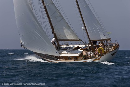 Sailing, Classic yachts, Voiles Vieux Port 2009, Marseille (FRA)