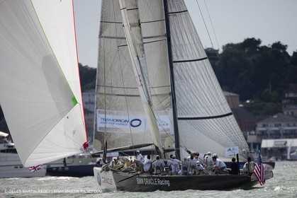 02 08 2010 - Cowes (UK, IOW) - The 1851 Cup -  BMW ORACLE Racing - Training Day.