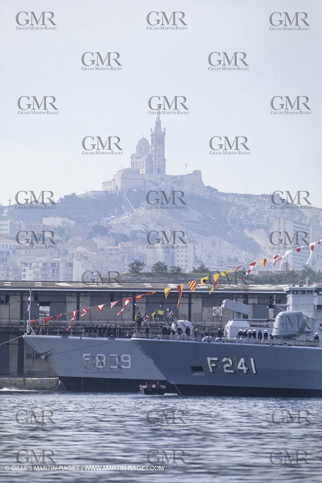 Monde maritime, Warships, marine militaire