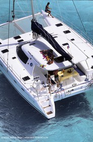 Multicoque au mouillage