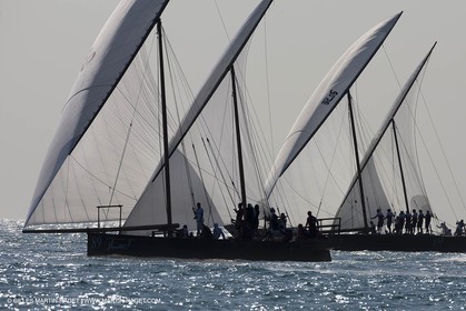 20 11 2010 - Dubai (UAE) - Dubai Louis Vuitton Trophy - Courses de boutres traditionnels pour les équipes engagées