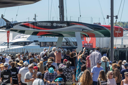 GMR_130321_3033