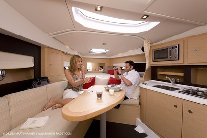 15 04 2008 - Porquerolles (Fra, 83) - Beneteau - Monte Carlo 32