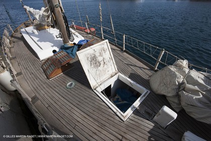13 03 2010 - La Ciotat (FRA,13) - Mariska - Aile Blanche - Etat avant restauration