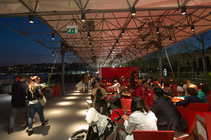 18 04 2013 - Napoli (ITA) - America's Cup World Series Naples 2013 - Race Day one - village at night