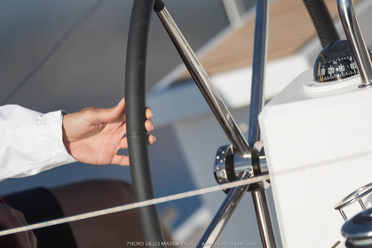 04 07 3017; Les EMbiez (FRA; 83) - Chantier Beneteau; Oceanis 38.1