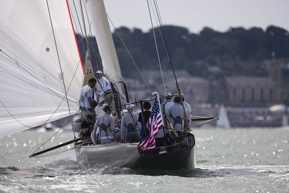 02 08 2010 - Cowes (UK, IOW) - The 1851 Cup -  BMW ORACLE Racing - Training Day.