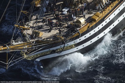 30 09 2013 - Toulon (FRA,83) - Toulon Voiles de Légende - Start towards La Spezia - Amerigo Vespucci