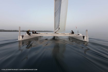 09 10 2010 - Morges (SUI) - L'Hydroptère.CH - 1st sail