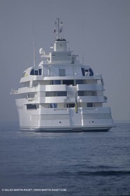 Super Motor Yachts, Lady Moura