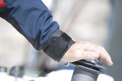 28 09 2007 - Marseille (FRA, 13) - Gamme vêtements de mer Aigle portée en.action par les navigateurs Marc Emig et Luce Molinier