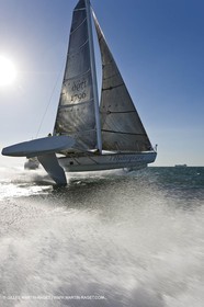 04 07 08 - Port Saint Louis du Rhône - L'Hydroptère à l' entrainement