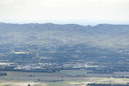 PLaine de de Maillane et les allpilles