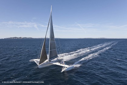 05 09 2009 - Hyères (FRA, 83) Hydroptère beat the overal sailing speed record with a run at 51,36 knts ( subjet to ratification by WSSRC)