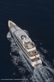 28 07 2007 - St Jean Cap Ferrat - SuperYachts - Motor Yachts - Hampshire