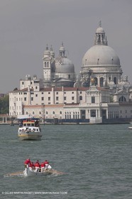 16 05 2009 - Venezia (ITA) -  BMW ORACLE Racing - Ishares Cup - Day 2