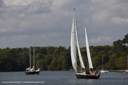 19 05 2010- Benodet- (FRA,56)  -  Pen Duick II dans l'Odet