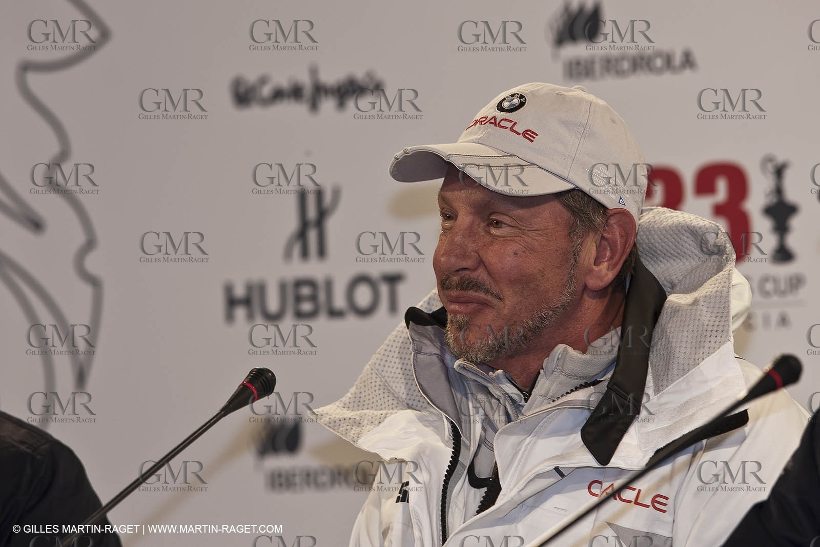 11 02 2010 - Valencia (ESP) - 33rd America's Cup - BMW ORACLE Racing - Day off 2